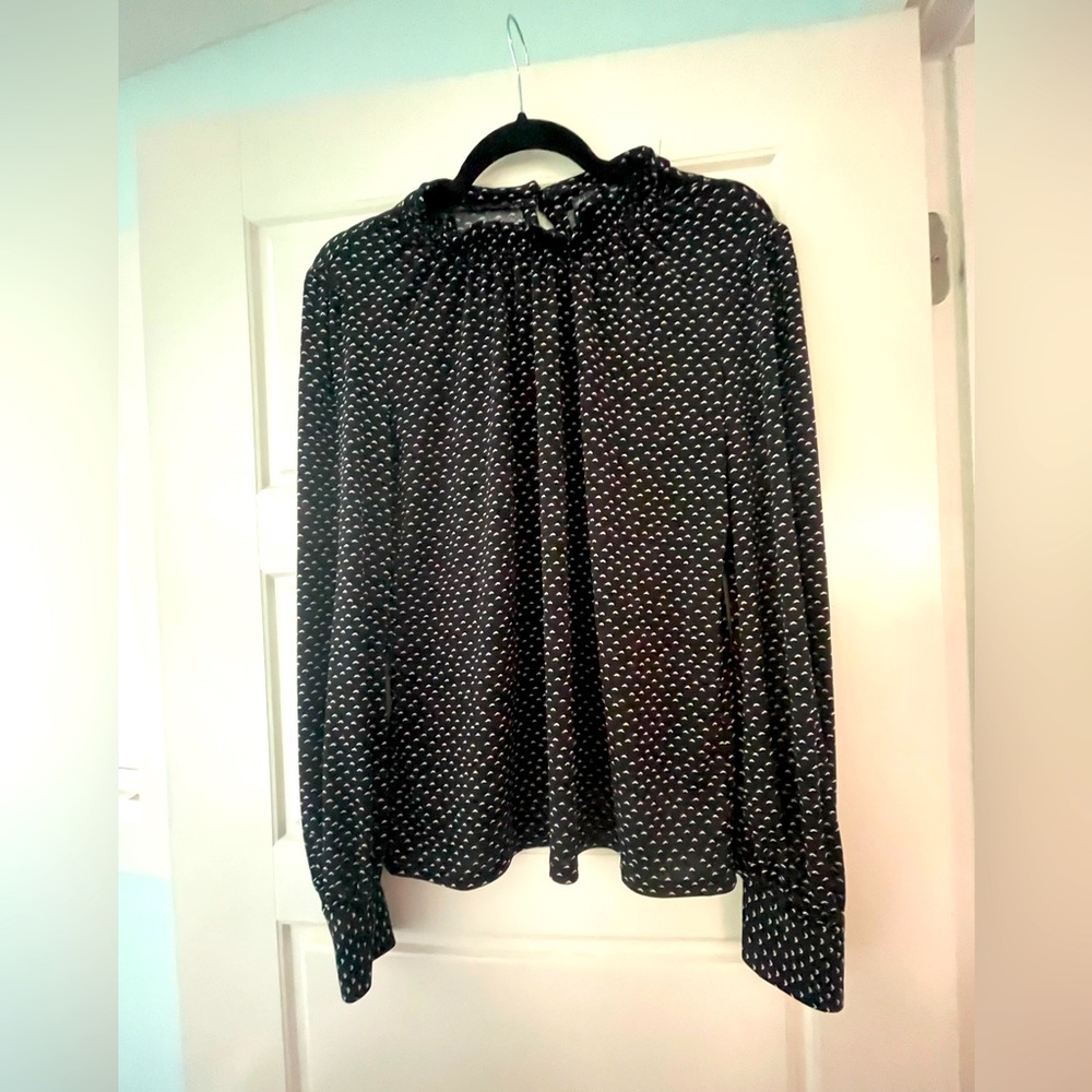 Adrianna Papell Women's Medium Black and White Long Sleeve Blouse